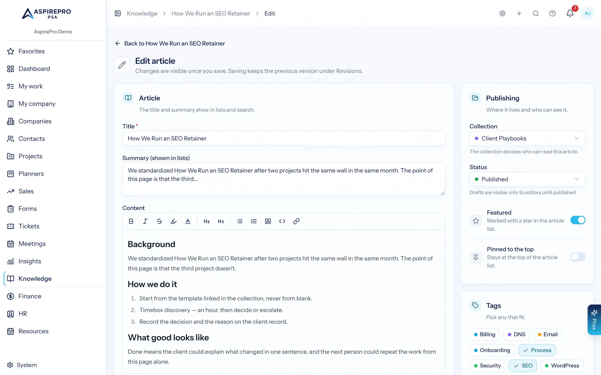 The knowledge article editor showing the content area with collection, status, tags and publishing controls